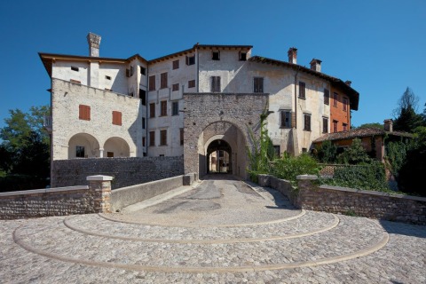 Castello di Valvasone